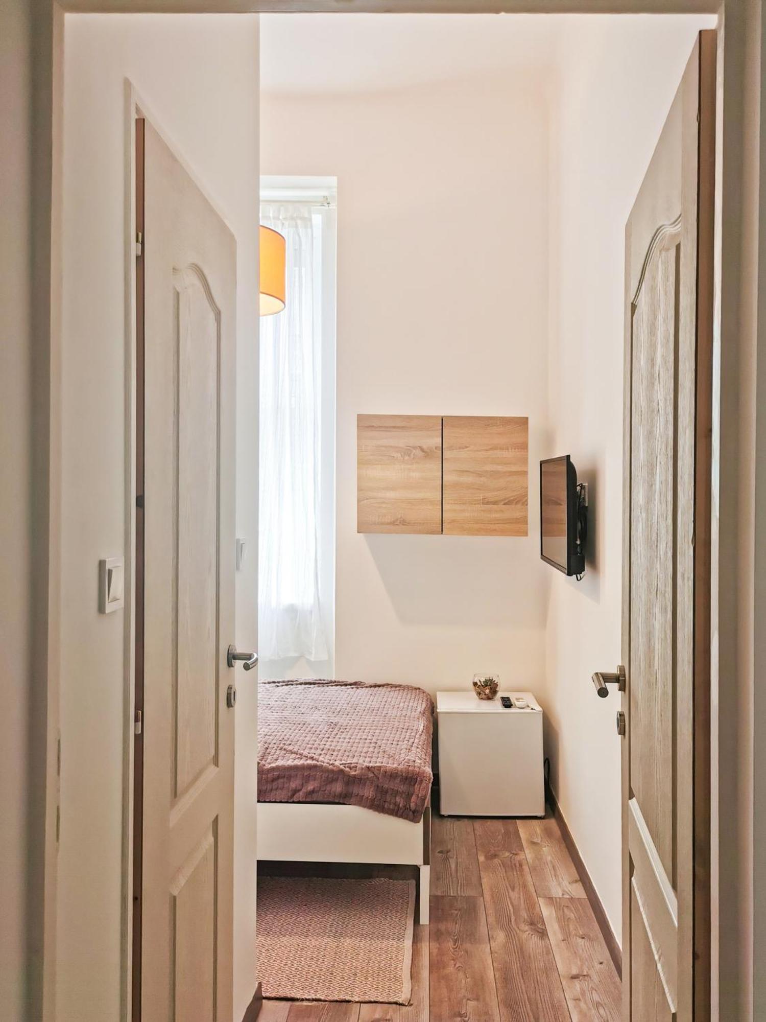 Buda Central Tiny Studios Budapest Kültér fotó